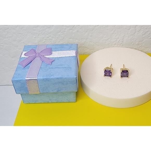 24k Yellow Gold Plated Amethyst Stud Earrings - Picture 4 of 7